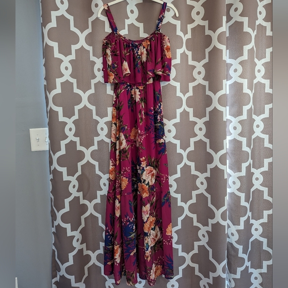 Maternity Dress - Picture 5 of 6